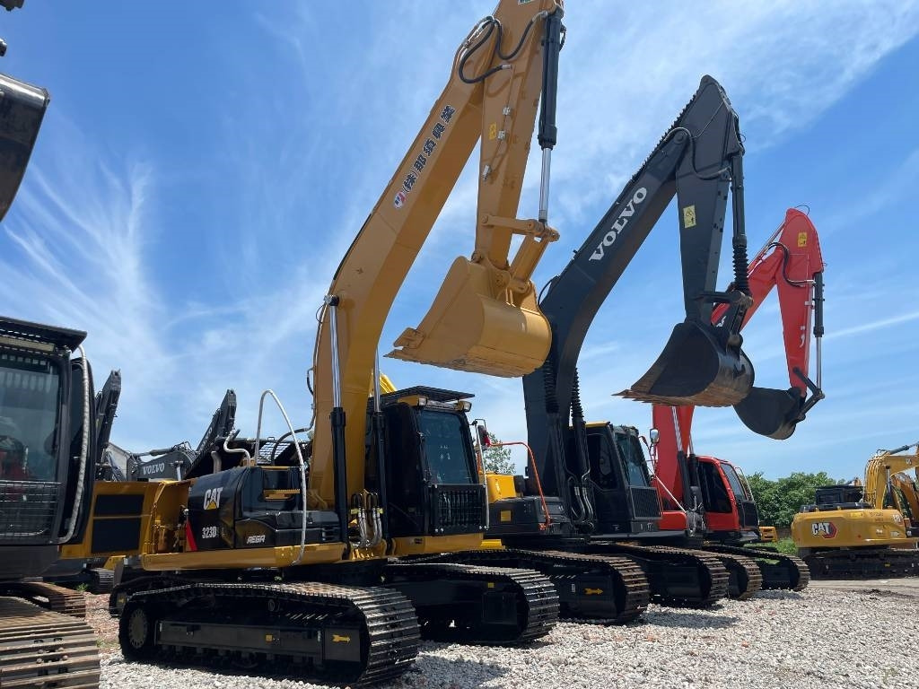 CAT 323D2 - Ερπυστριοφόρος εκσκαφέας: φωτογραφία 5 CAT 323D2 - Ερπυστριοφόρος εκσκαφέας: φωτογραφία 5