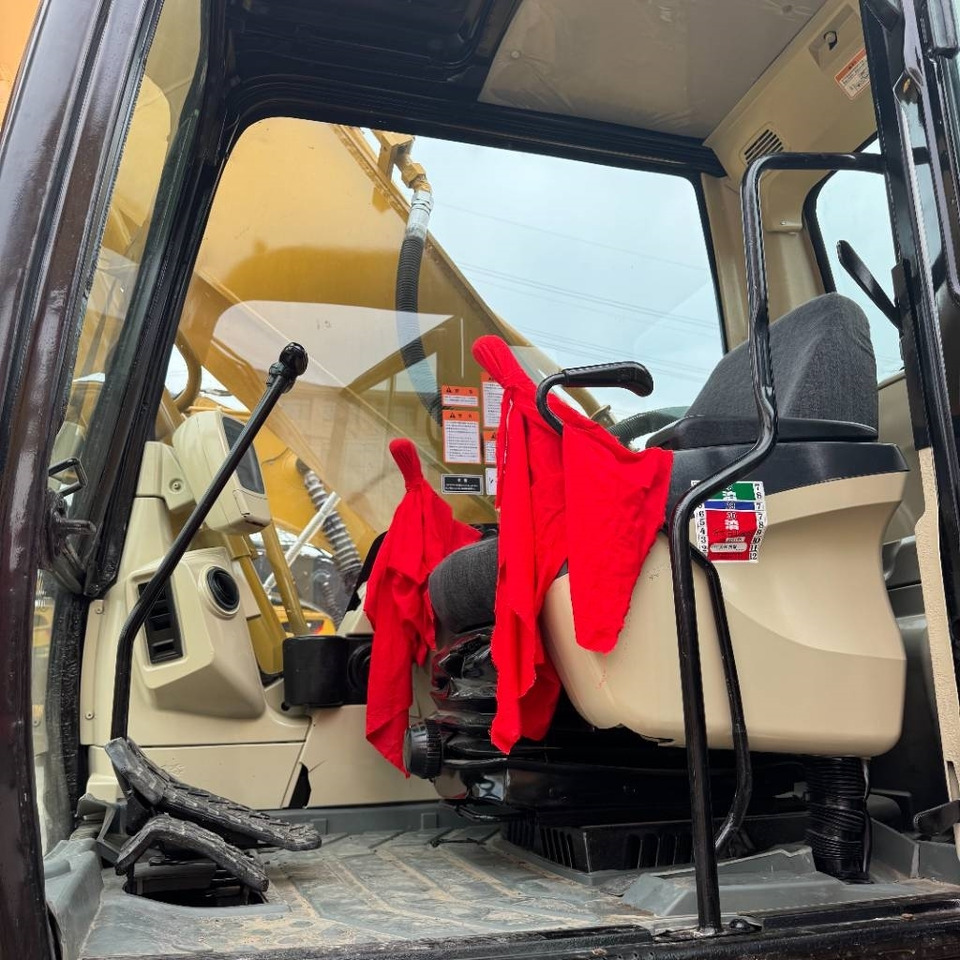 CAT 330 C - Ερπυστριοφόρος εκσκαφέας: φωτογραφία 2 CAT 330 C - Ερπυστριοφόρος εκσκαφέας: φωτογραφία 2