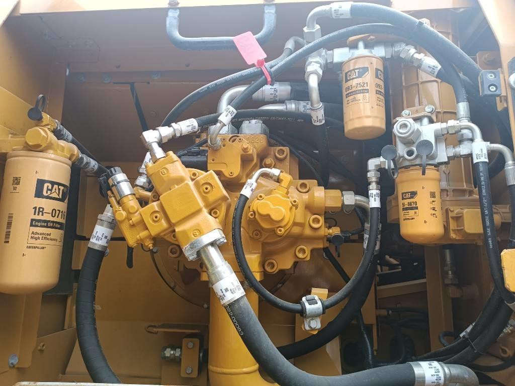 CAT 330 D - Ερπυστριοφόρος εκσκαφέας: φωτογραφία 4 CAT 330 D - Ερπυστριοφόρος εκσκαφέας: φωτογραφία 4