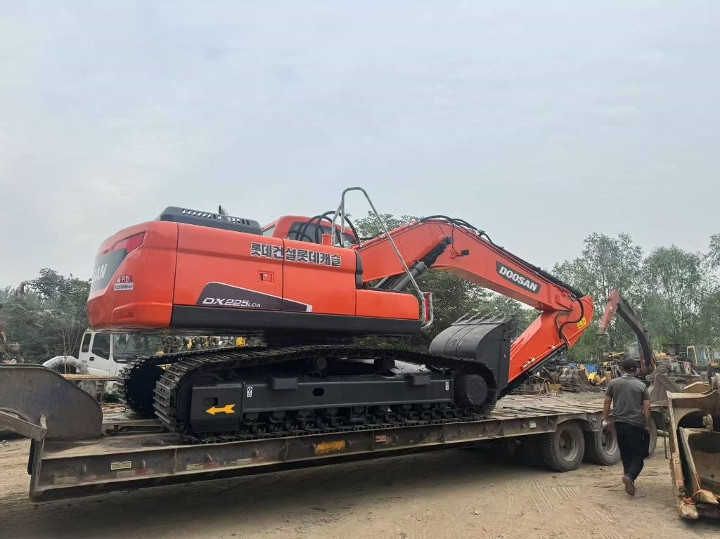 Doosan DX 225 LCA - Ερπυστριοφόρος εκσκαφέας: φωτογραφία 5 Doosan DX 225 LCA - Ερπυστριοφόρος εκσκαφέας: φωτογραφία 5