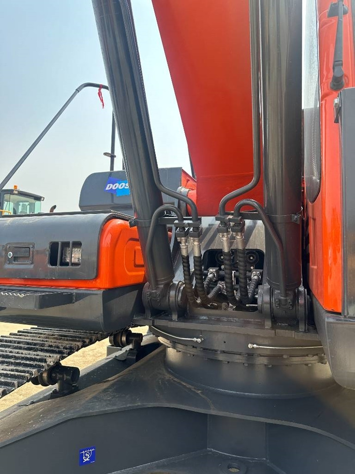 Ερπυστριοφόρος εκσκαφέας Doosan DX 225LC-9C [ Copy ]: φωτογραφία 6