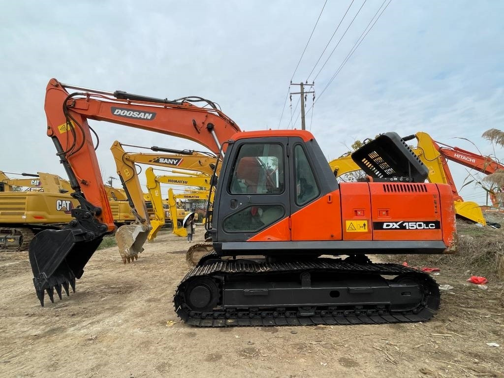 Doosan dx150 - Ερπυστριοφόρος εκσκαφέας: φωτογραφία 3 Doosan dx150 - Ερπυστριοφόρος εκσκαφέας: φωτογραφία 3