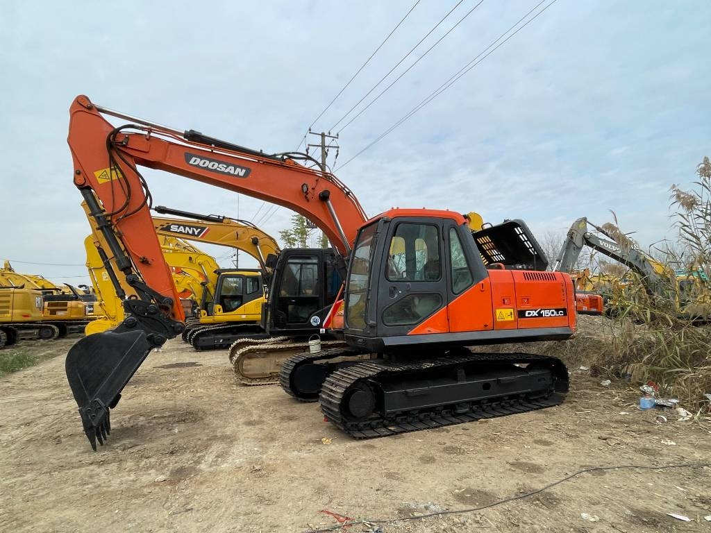 Doosan dx150 - Ερπυστριοφόρος εκσκαφέας: φωτογραφία 1 Doosan dx150 - Ερπυστριοφόρος εκσκαφέας: φωτογραφία 1