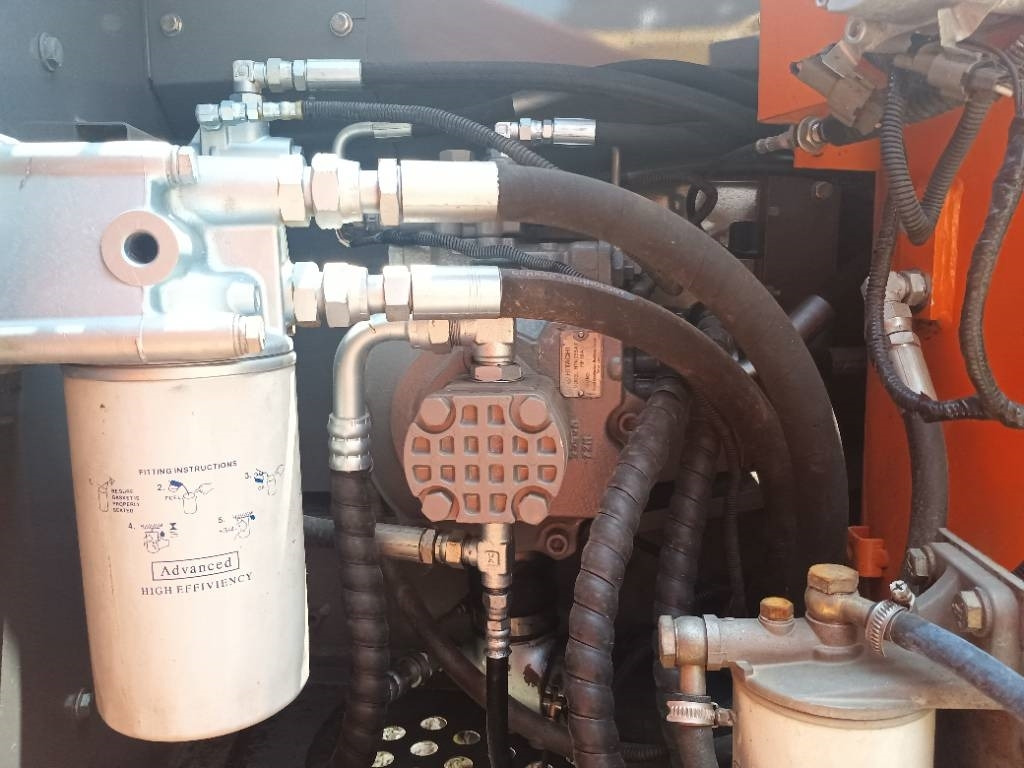 Hitachi ZX 120 - Ερπυστριοφόρος εκσκαφέας: φωτογραφία 3 Hitachi ZX 120 - Ερπυστριοφόρος εκσκαφέας: φωτογραφία 3