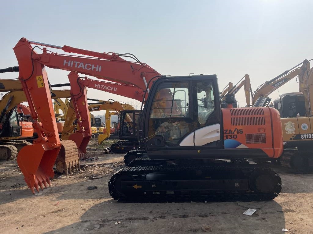 Hitachi ZX 130 - Ερπυστριοφόρος εκσκαφέας: φωτογραφία 3 Hitachi ZX 130 - Ερπυστριοφόρος εκσκαφέας: φωτογραφία 3