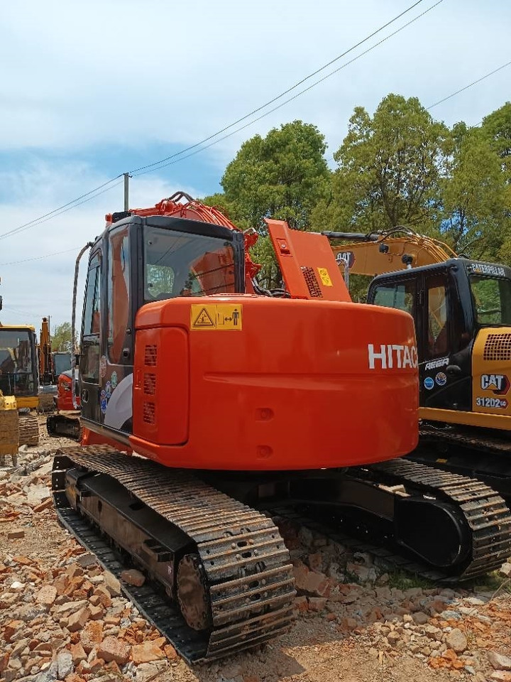 Hitachi ZX 135 U-5 - Ερπυστριοφόρος εκσκαφέας: φωτογραφία 3 Hitachi ZX 135 U-5 - Ερπυστριοφόρος εκσκαφέας: φωτογραφία 3