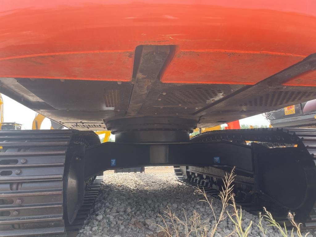 Hitachi ZX 200 - Ερπυστριοφόρος εκσκαφέας: φωτογραφία 5 Hitachi ZX 200 - Ερπυστριοφόρος εκσκαφέας: φωτογραφία 5