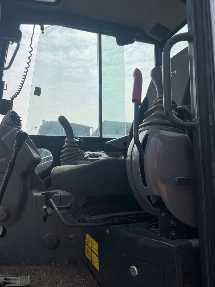 Hitachi ZX 55 - Μίνι εκσκαφέας: φωτογραφία 3 Hitachi ZX 55 - Μίνι εκσκαφέας: φωτογραφία 3