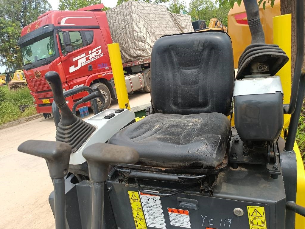 Komatsu PC 18 - Ερπυστριοφόρος εκσκαφέας: φωτογραφία 5 Komatsu PC 18 - Ερπυστριοφόρος εκσκαφέας: φωτογραφία 5