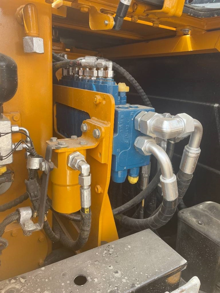 Komatsu PC 240 LC - Ερπυστριοφόρος εκσκαφέας: φωτογραφία 2 Komatsu PC 240 LC - Ερπυστριοφόρος εκσκαφέας: φωτογραφία 2