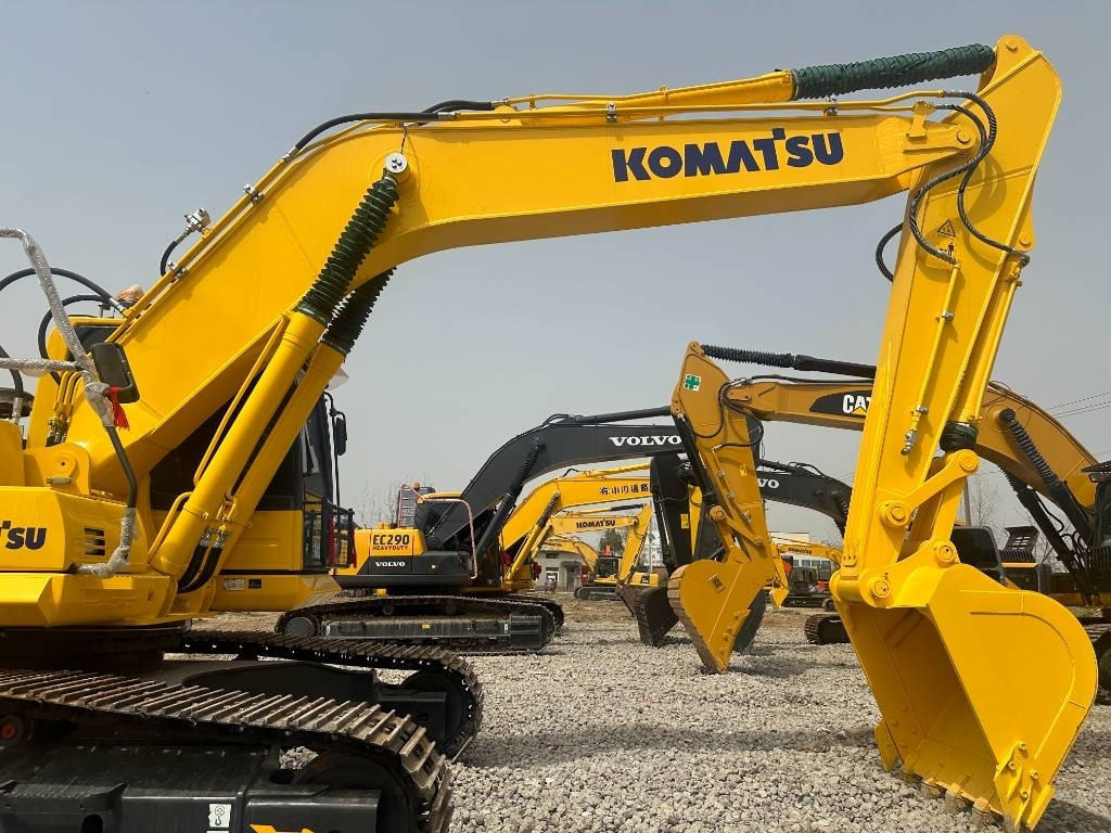 Komatsu PC 240 - Ερπυστριοφόρος εκσκαφέας: φωτογραφία 2 Komatsu PC 240 - Ερπυστριοφόρος εκσκαφέας: φωτογραφία 2