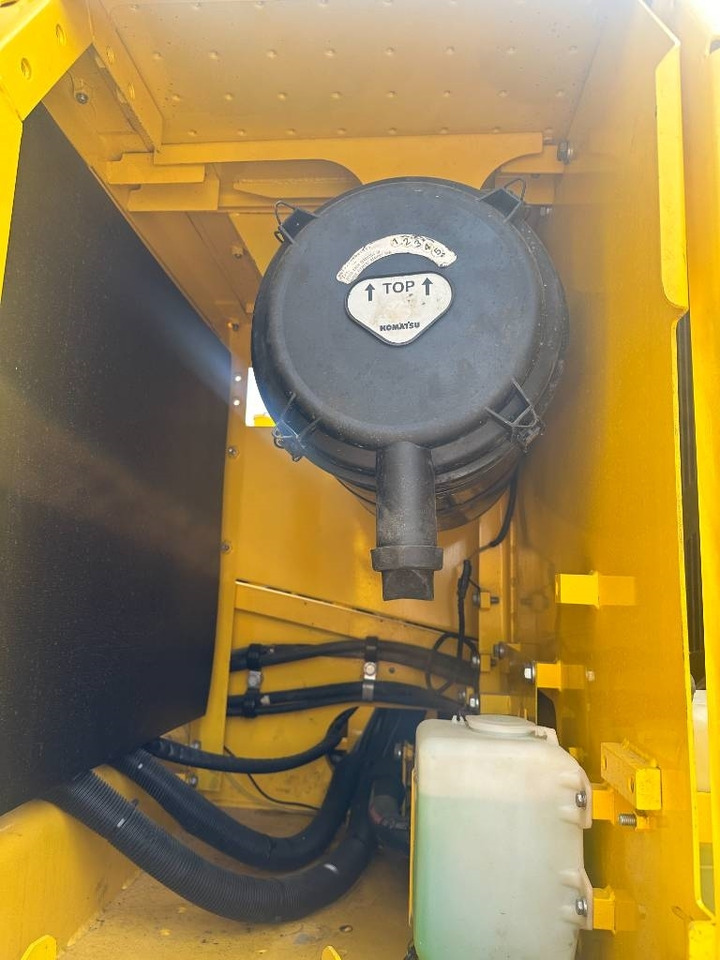 Komatsu PC 240 - Ερπυστριοφόρος εκσκαφέας: φωτογραφία 5 Komatsu PC 240 - Ερπυστριοφόρος εκσκαφέας: φωτογραφία 5