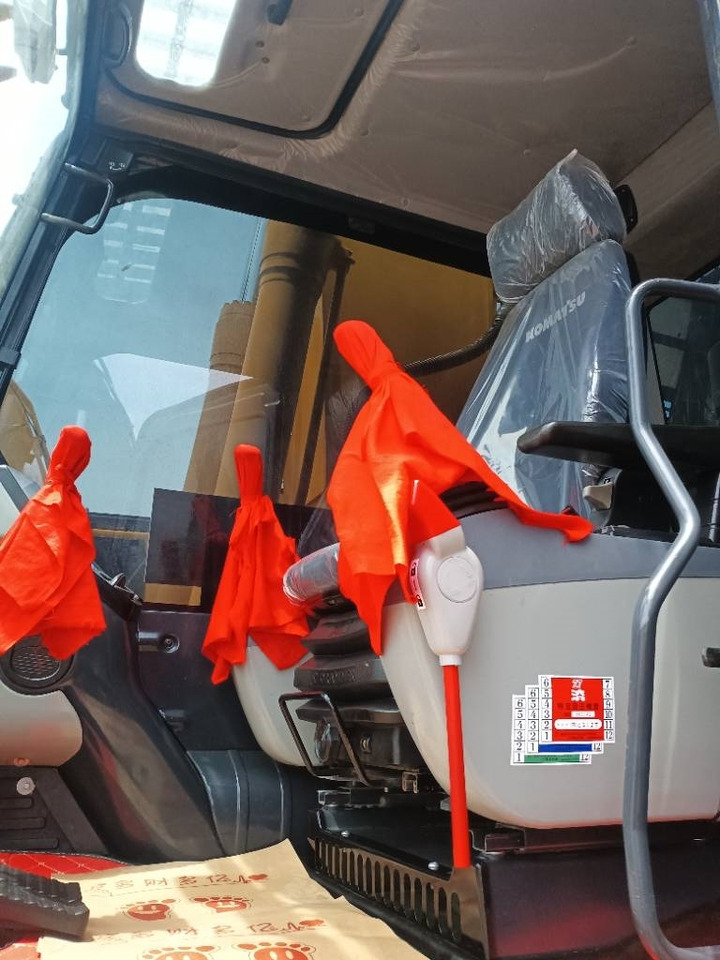 Komatsu PC 240 - Ερπυστριοφόρος εκσκαφέας: φωτογραφία 4 Komatsu PC 240 - Ερπυστριοφόρος εκσκαφέας: φωτογραφία 4