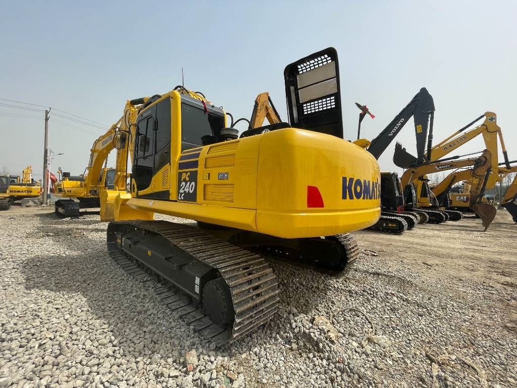 Komatsu PC 240 - Ερπυστριοφόρος εκσκαφέας: φωτογραφία 2 Komatsu PC 240 - Ερπυστριοφόρος εκσκαφέας: φωτογραφία 2