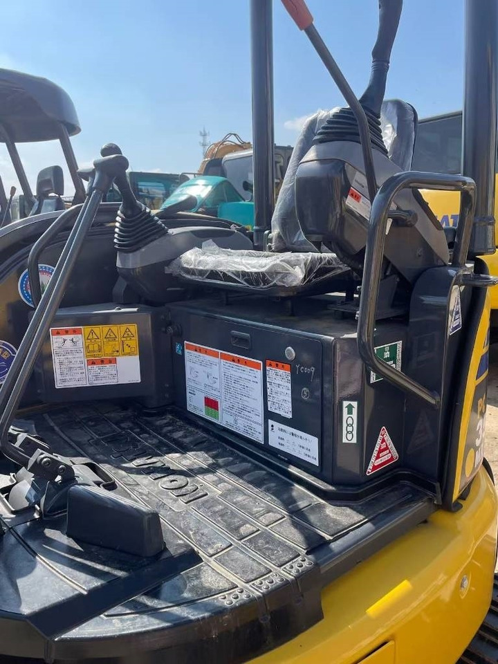 Komatsu PC 35 - Μίνι εκσκαφέας: φωτογραφία 3 Komatsu PC 35 - Μίνι εκσκαφέας: φωτογραφία 3