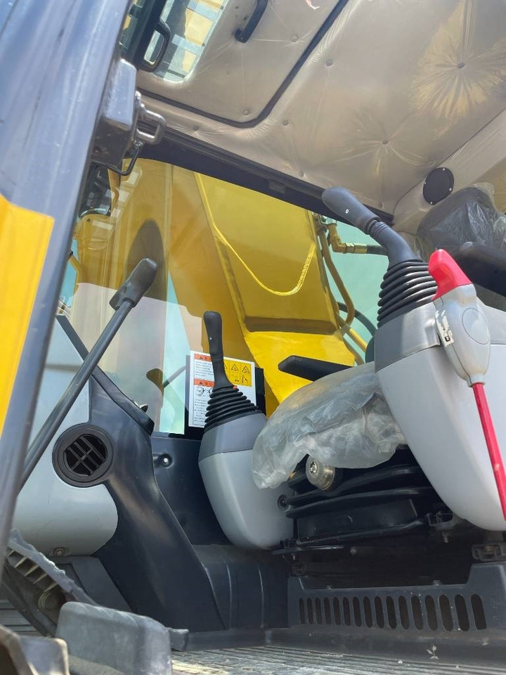 Komatsu PC 400 - Ερπυστριοφόρος εκσκαφέας: φωτογραφία 4 Komatsu PC 400 - Ερπυστριοφόρος εκσκαφέας: φωτογραφία 4