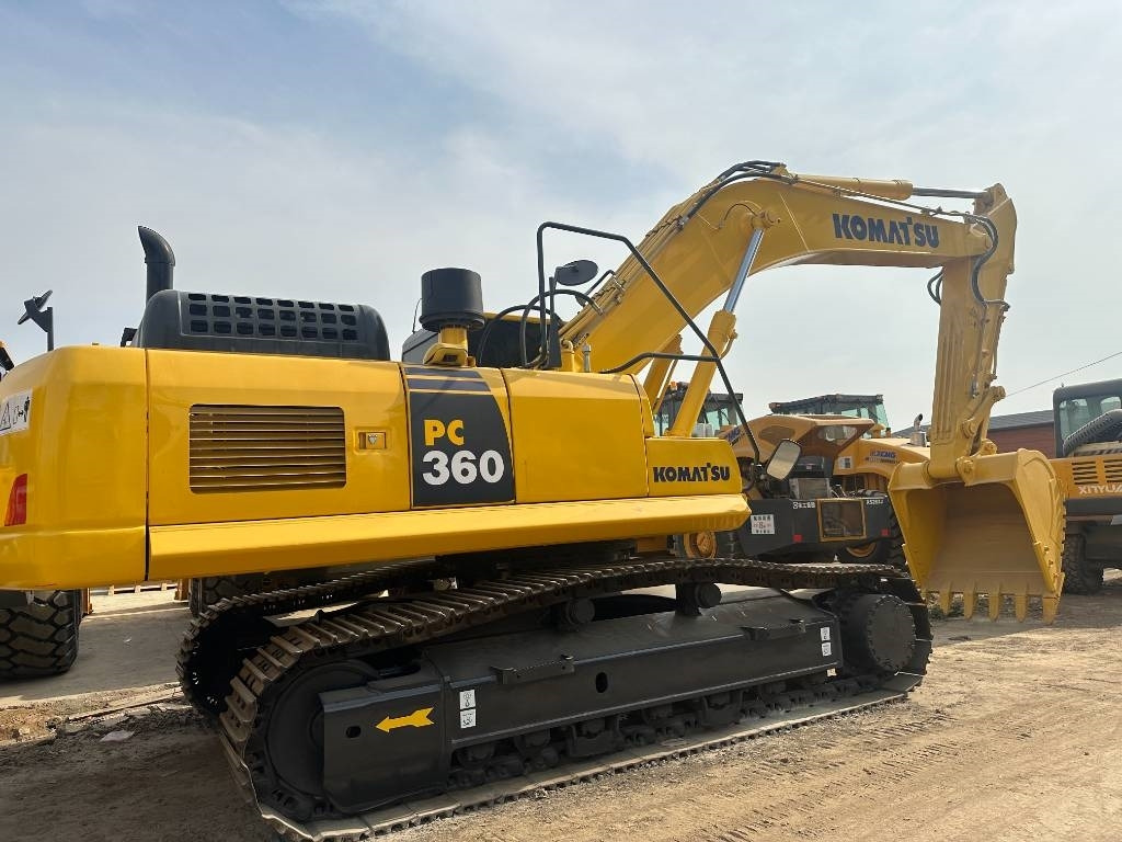 Komatsu pc360 - Ερπυστριοφόρος εκσκαφέας: φωτογραφία 1 Komatsu pc360 - Ερπυστριοφόρος εκσκαφέας: φωτογραφία 1