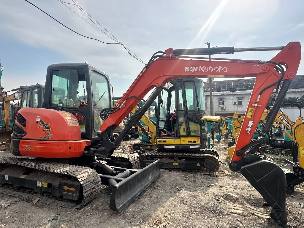 Kubota U 35 - Ερπυστριοφόρος εκσκαφέας: φωτογραφία 2 Kubota U 35 - Ερπυστριοφόρος εκσκαφέας: φωτογραφία 2
