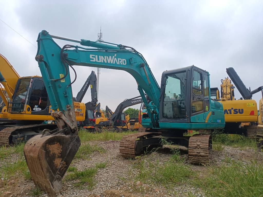 Sunward SWE 130 E  - Ερπυστριοφόρος εκσκαφέας: φωτογραφία 1 Sunward SWE 130 E  - Ερπυστριοφόρος εκσκαφέας: φωτογραφία 1
