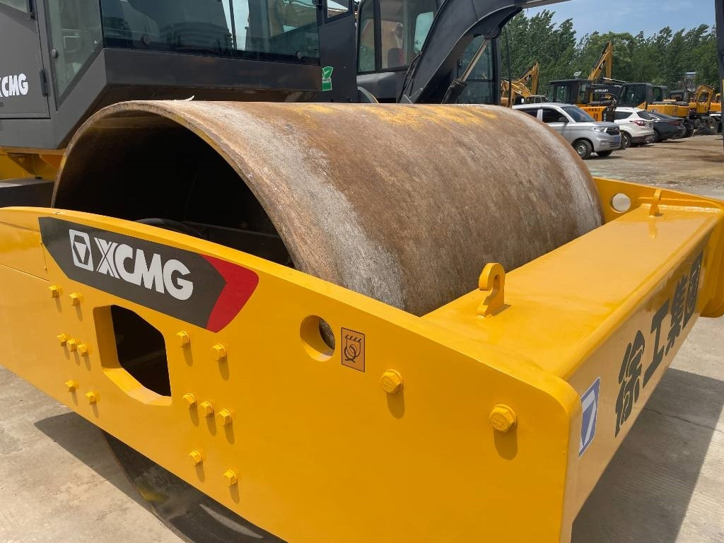 XCMG XS 223 J - Οδοστρωτήρες: φωτογραφία 2 XCMG XS 223 J - Οδοστρωτήρες: φωτογραφία 2