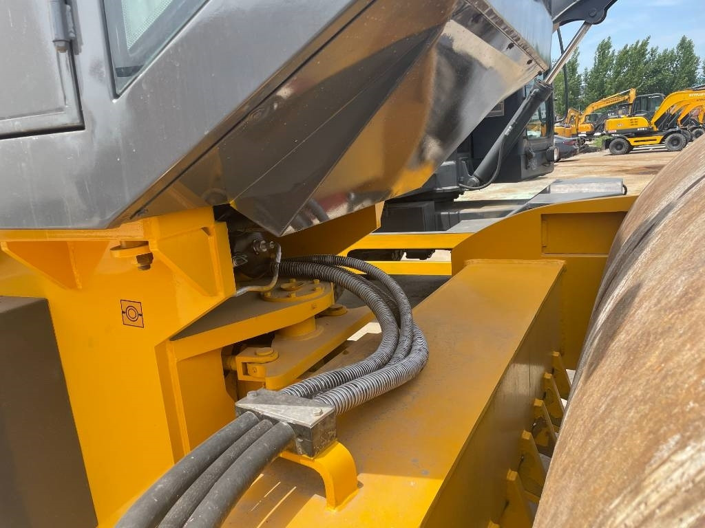 XCMG XS 223 J - Οδοστρωτήρες: φωτογραφία 3 XCMG XS 223 J - Οδοστρωτήρες: φωτογραφία 3