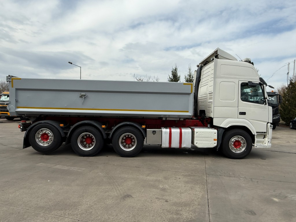 Φορτηγό ανατρεπόμενο VOLVO FM 500, 2015, 8x4 tridem, S1: φωτογραφία 9 Φορτηγό ανατρεπόμενο VOLVO FM 500, 2015, 8x4 tridem, S1: φωτογραφία 9