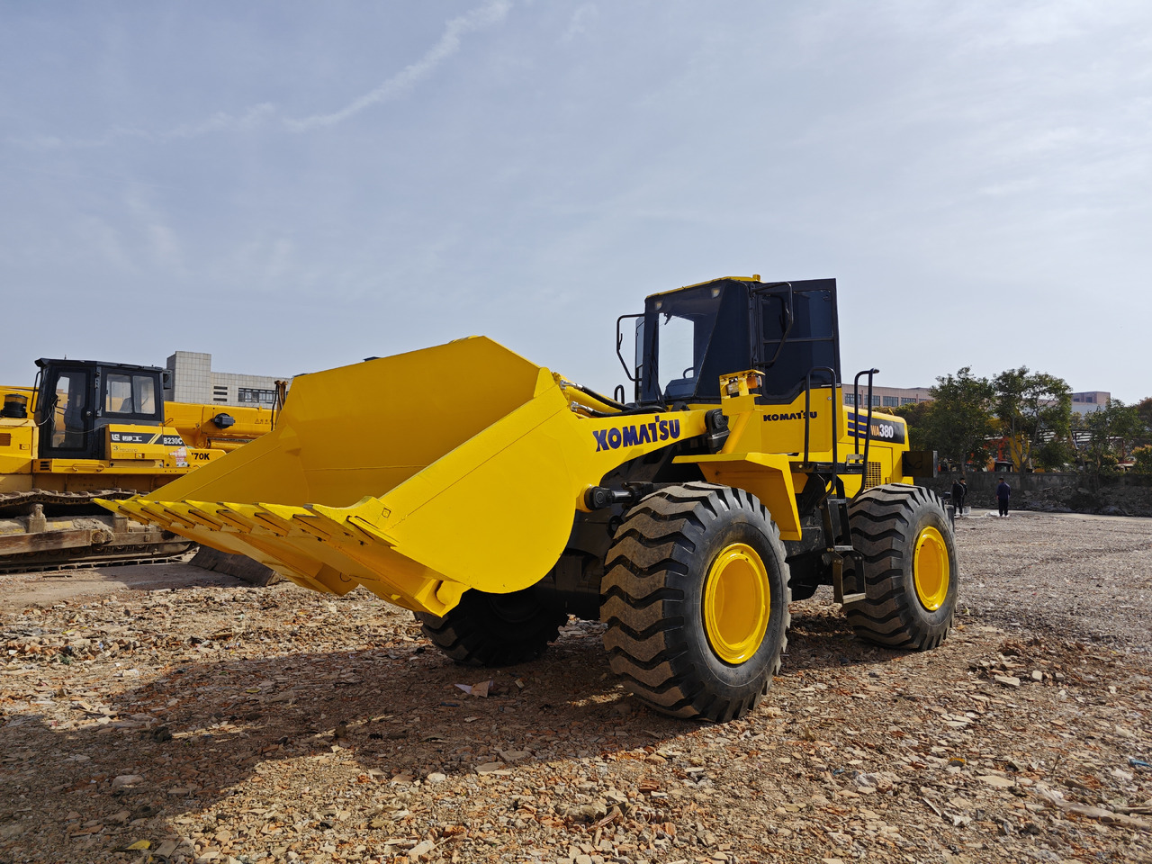 KOMATSU WA380 - Ελαστιχοφόρος φορτωτής: φωτογραφία 2 KOMATSU WA380 - Ελαστιχοφόρος φορτωτής: φωτογραφία 2