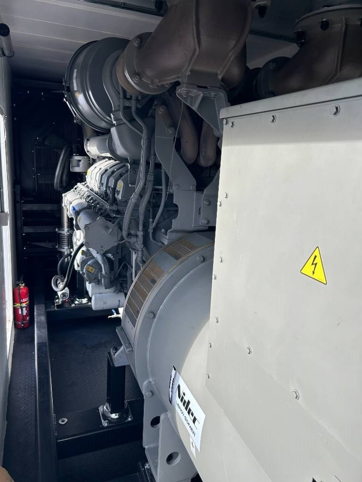 4012-46TAG3A - 1.880 kVA Generator - DPX-19824 Perkins - Βιομηχανική γεννήτρια: φωτογραφία 4 4012-46TAG3A - 1.880 kVA Generator - DPX-19824 Perkins - Βιομηχανική γεννήτρια: φωτογραφία 4