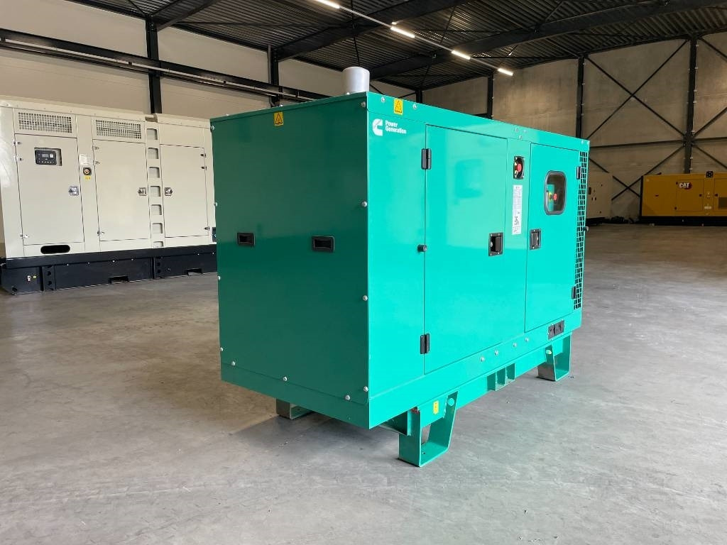 Cummins C33D5 - 33 kVA Generator - DPX-18503 - Βιομηχανική γεννήτρια: φωτογραφία 2 Cummins C33D5 - 33 kVA Generator - DPX-18503 - Βιομηχανική γεννήτρια: φωτογραφία 2