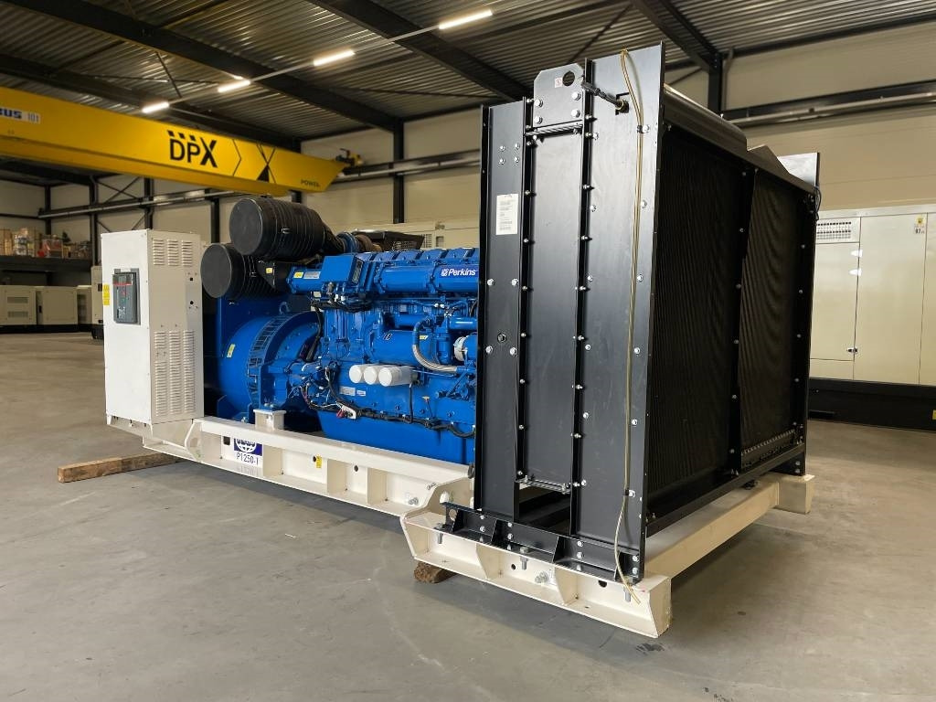 FG Wilson P1250-1 - 1250 kVA Surplus Genset - DPX-25089 - Βιομηχανική γεννήτρια: φωτογραφία 5 FG Wilson P1250-1 - 1250 kVA Surplus Genset - DPX-25089 - Βιομηχανική γεννήτρια: φωτογραφία 5