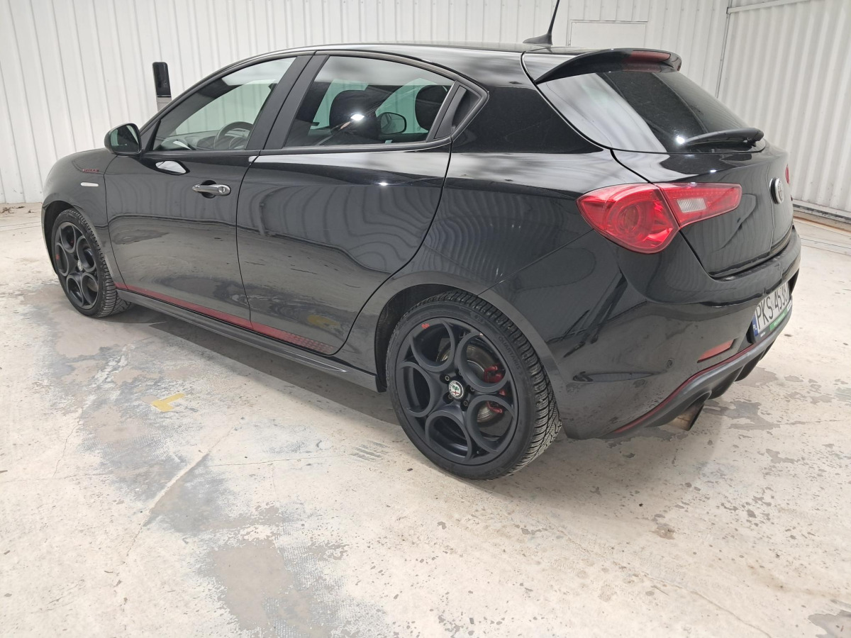 ALFA ROMEO ALFA GIULIETTA HATCHBACK - Αυτοκίνητο: φωτογραφία 5 ALFA ROMEO ALFA GIULIETTA HATCHBACK - Αυτοκίνητο: φωτογραφία 5