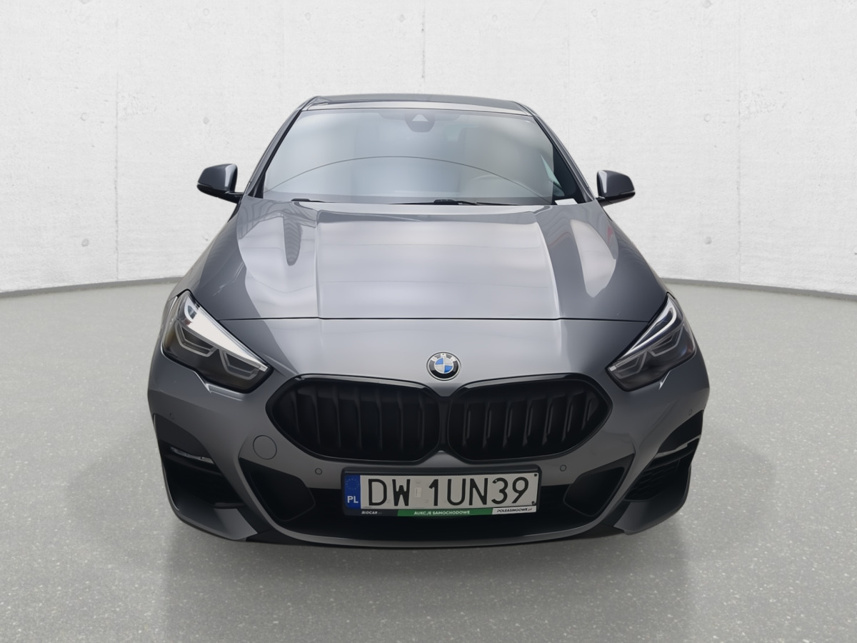 BMW 218 I SEDAN - Λιμουζίνα/ Sedan: φωτογραφία 3 BMW 218 I SEDAN - Λιμουζίνα/ Sedan: φωτογραφία 3