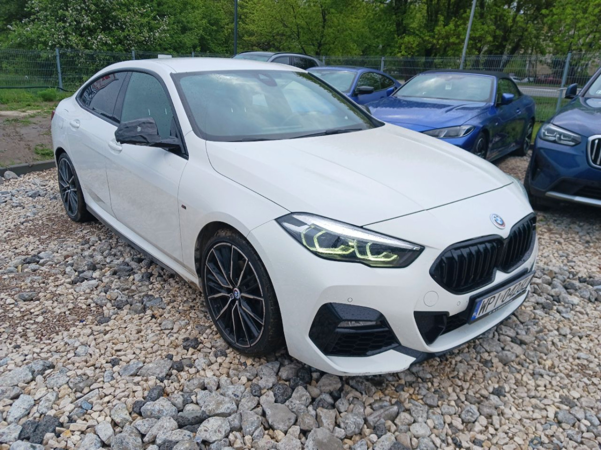 BMW 218i M Sport SEDAN - Αυτοκίνητο: φωτογραφία 1 BMW 218i M Sport SEDAN - Αυτοκίνητο: φωτογραφία 1