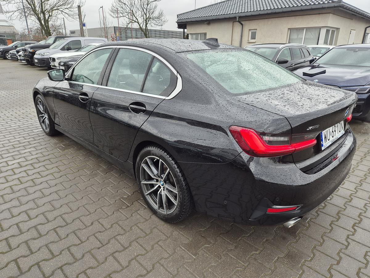 BMW 320I XDRIVE SEDAN - Αυτοκίνητο: φωτογραφία 4 BMW 320I XDRIVE SEDAN - Αυτοκίνητο: φωτογραφία 4