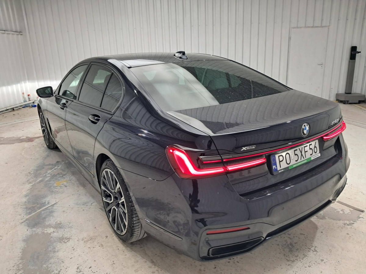 BMW 730D XDRIVE SEDAN - Λιμουζίνα/ Sedan: φωτογραφία 4 BMW 730D XDRIVE SEDAN - Λιμουζίνα/ Sedan: φωτογραφία 4