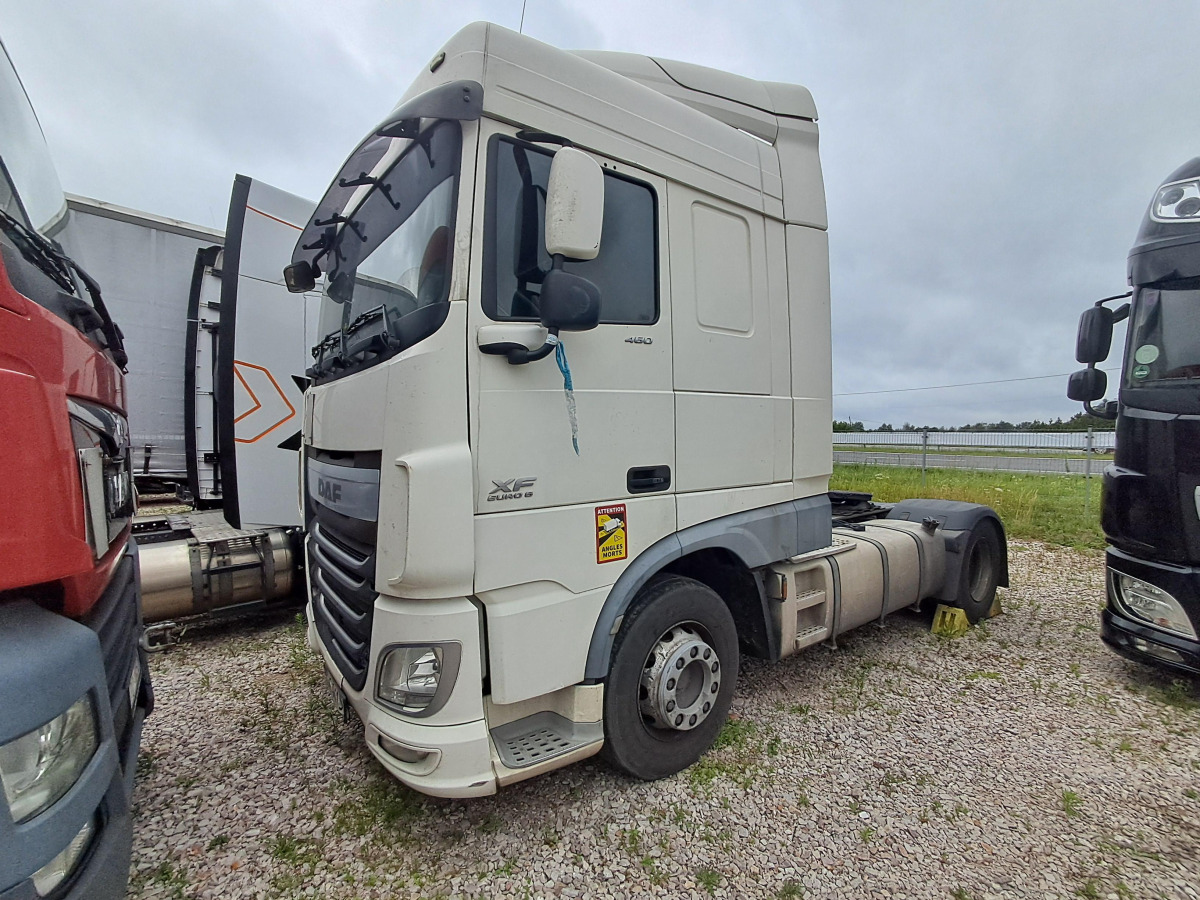 DAF XF 460 CIĄGNIK SIODŁOWY - Τράκτορας: φωτογραφία 2 DAF XF 460 CIĄGNIK SIODŁOWY - Τράκτορας: φωτογραφία 2