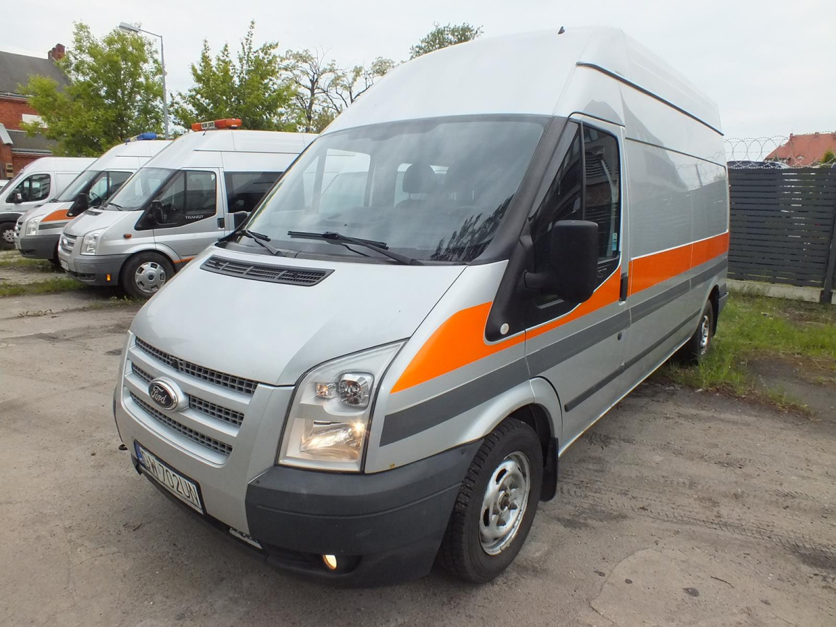 FORD FT 300 FURGON BLASZAK - Βαν: φωτογραφία 2 FORD FT 300 FURGON BLASZAK - Βαν: φωτογραφία 2