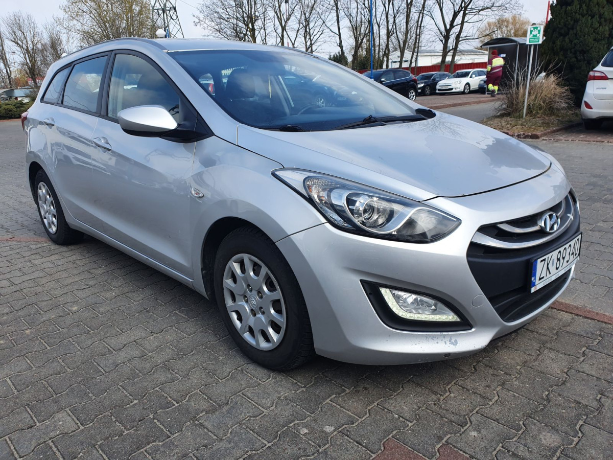 HYUNDAI I30 KOMBI - Αυτοκίνητο: φωτογραφία 1 HYUNDAI I30 KOMBI - Αυτοκίνητο: φωτογραφία 1