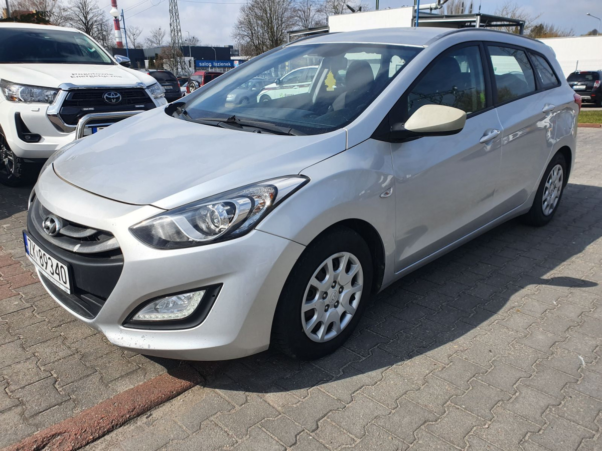 HYUNDAI I30 KOMBI - Αυτοκίνητο: φωτογραφία 2 HYUNDAI I30 KOMBI - Αυτοκίνητο: φωτογραφία 2