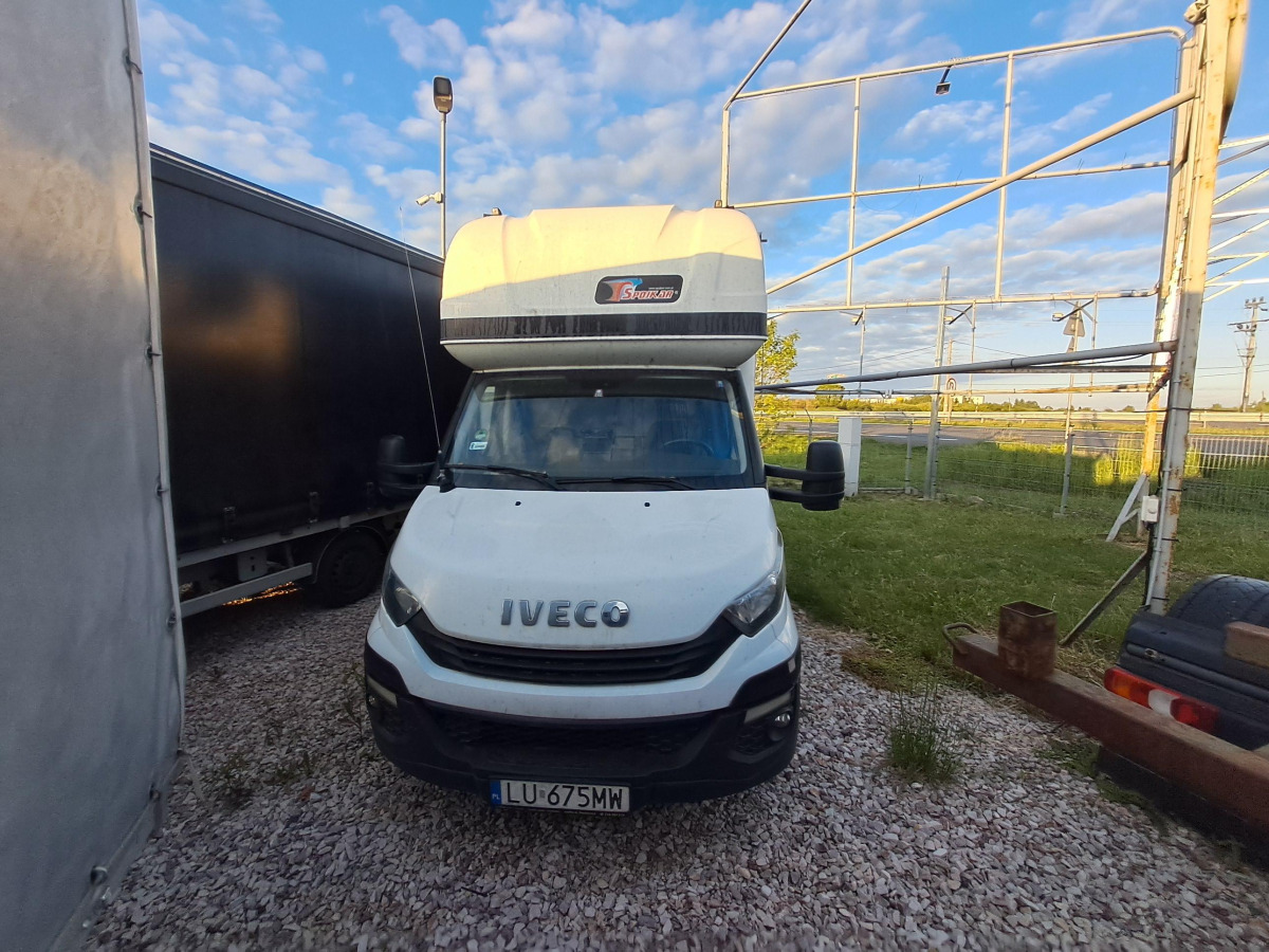 IVECO 35S18 PLANDEKA - Επαγγελματικό αυτοκίνητο με μουσαμά: φωτογραφία 2 IVECO 35S18 PLANDEKA - Επαγγελματικό αυτοκίνητο με μουσαμά: φωτογραφία 2