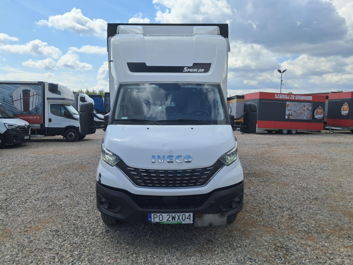 IVECO 70C18 PLANDEKA Z WINDĄ - Επαγγελματικό αυτοκίνητο με μουσαμά: φωτογραφία 3 IVECO 70C18 PLANDEKA Z WINDĄ - Επαγγελματικό αυτοκίνητο με μουσαμά: φωτογραφία 3