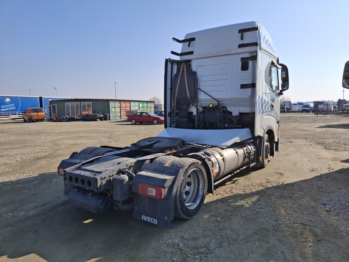 IVECO AS440ST/FP LT LNG CIĄGNIK SIODŁOWY - Τράκτορας: φωτογραφία 5 IVECO AS440ST/FP LT LNG CIĄGNIK SIODŁOWY - Τράκτορας: φωτογραφία 5