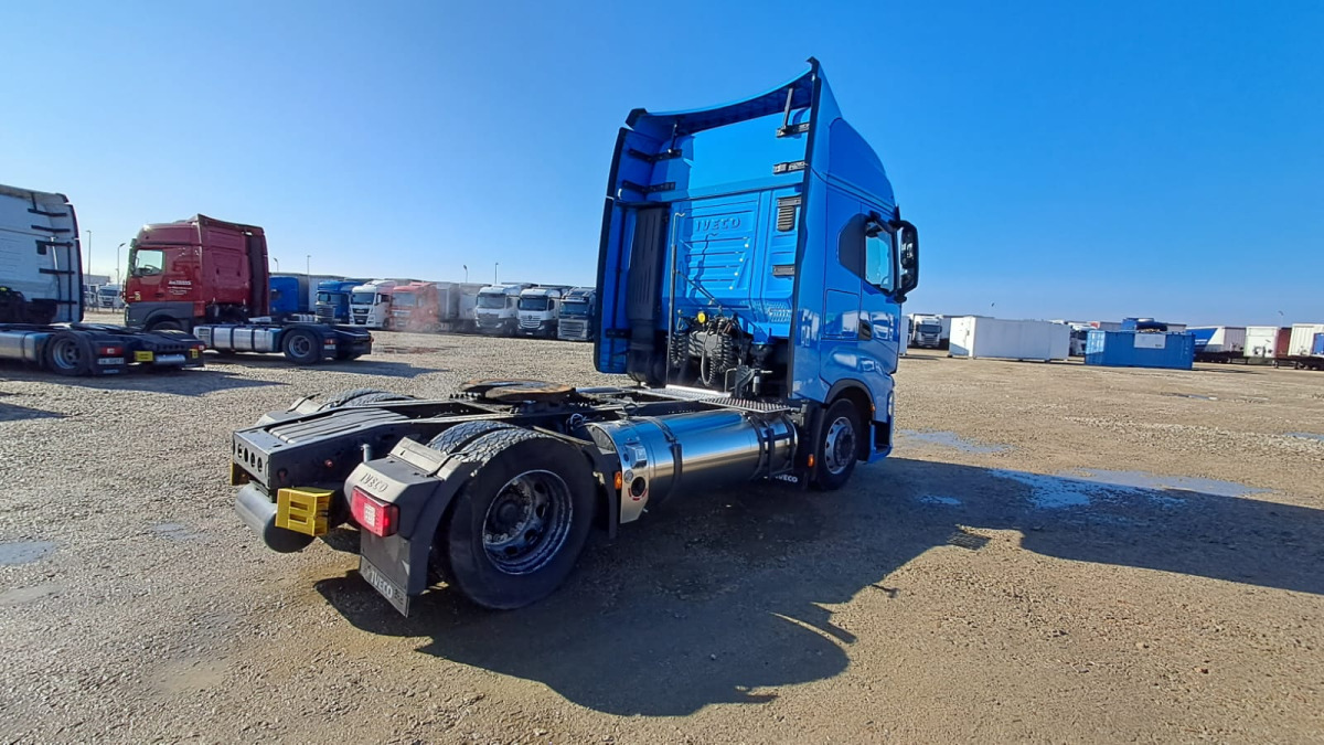 IVECO CIĄGNIK SIODŁOWY - Τράκτορας: φωτογραφία 5 IVECO CIĄGNIK SIODŁOWY - Τράκτορας: φωτογραφία 5
