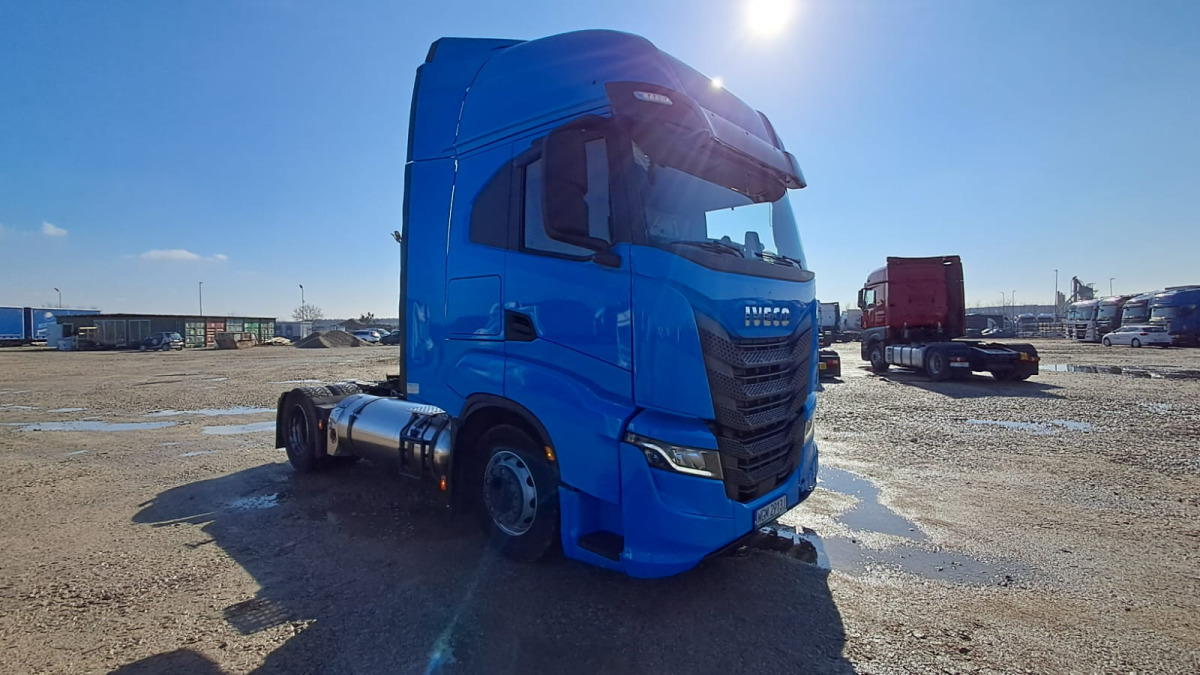 IVECO CIĄGNIK SIODŁOWY - Τράκτορας: φωτογραφία 1 IVECO CIĄGNIK SIODŁOWY - Τράκτορας: φωτογραφία 1