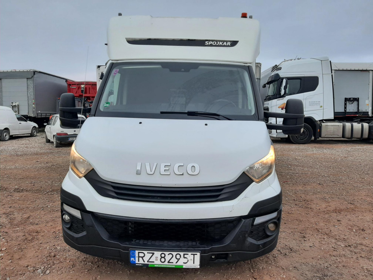 IVECO DAILY PLANDEKA - Επαγγελματικό αυτοκίνητο με μουσαμά: φωτογραφία 3 IVECO DAILY PLANDEKA - Επαγγελματικό αυτοκίνητο με μουσαμά: φωτογραφία 3