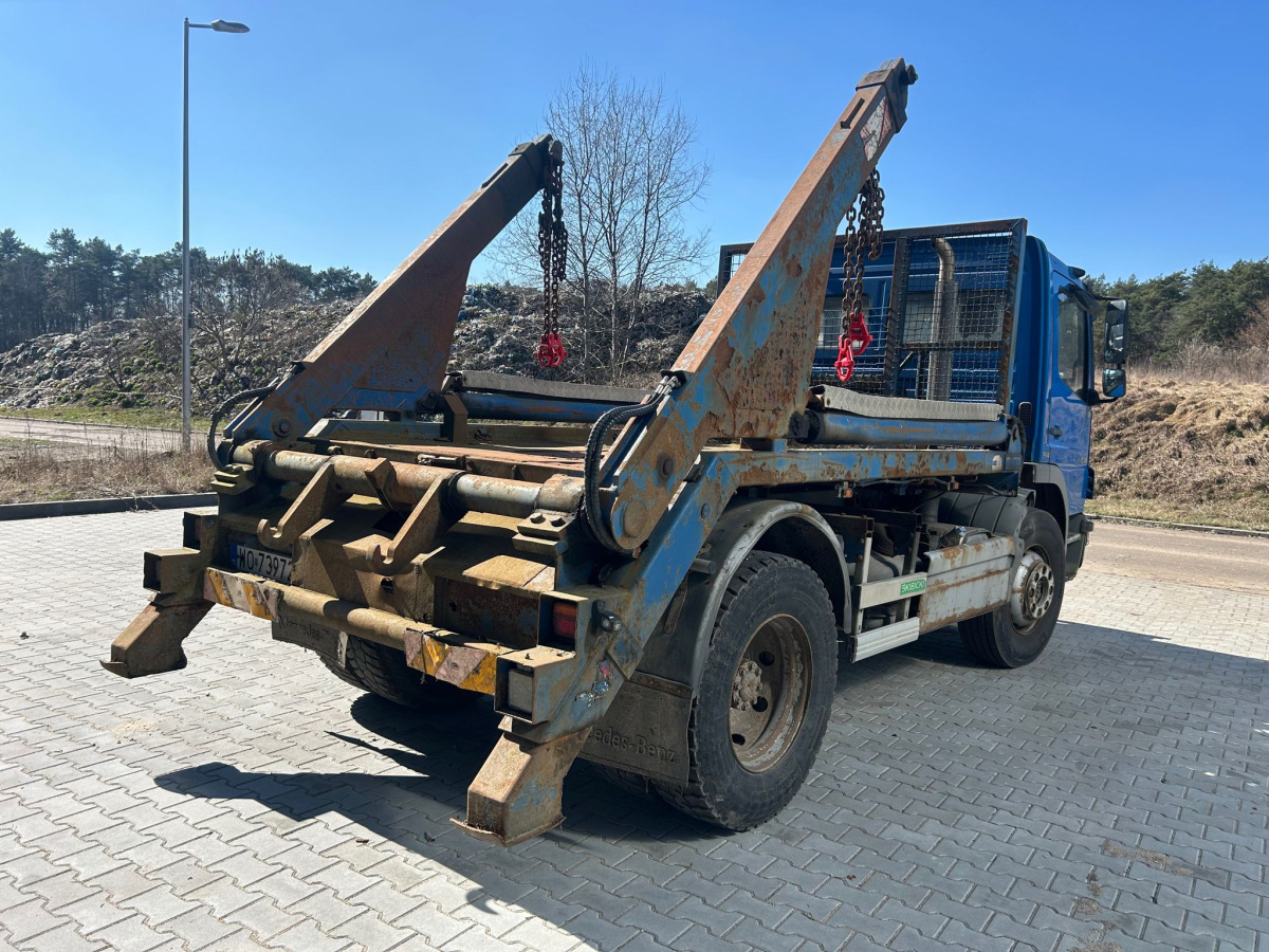 MERCEDES BENZ ATEGO HAKOWIEC - Φορτηγό φόρτωσης γάντζου: φωτογραφία 4 MERCEDES BENZ ATEGO HAKOWIEC - Φορτηγό φόρτωσης γάντζου: φωτογραφία 4