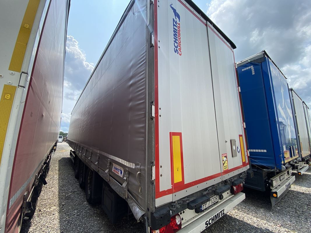 SCHMITZ CARGOBULL SCB S3T FIRANA - Τρέιλερ κουρτίνα: φωτογραφία 2 SCHMITZ CARGOBULL SCB S3T FIRANA - Τρέιλερ κουρτίνα: φωτογραφία 2