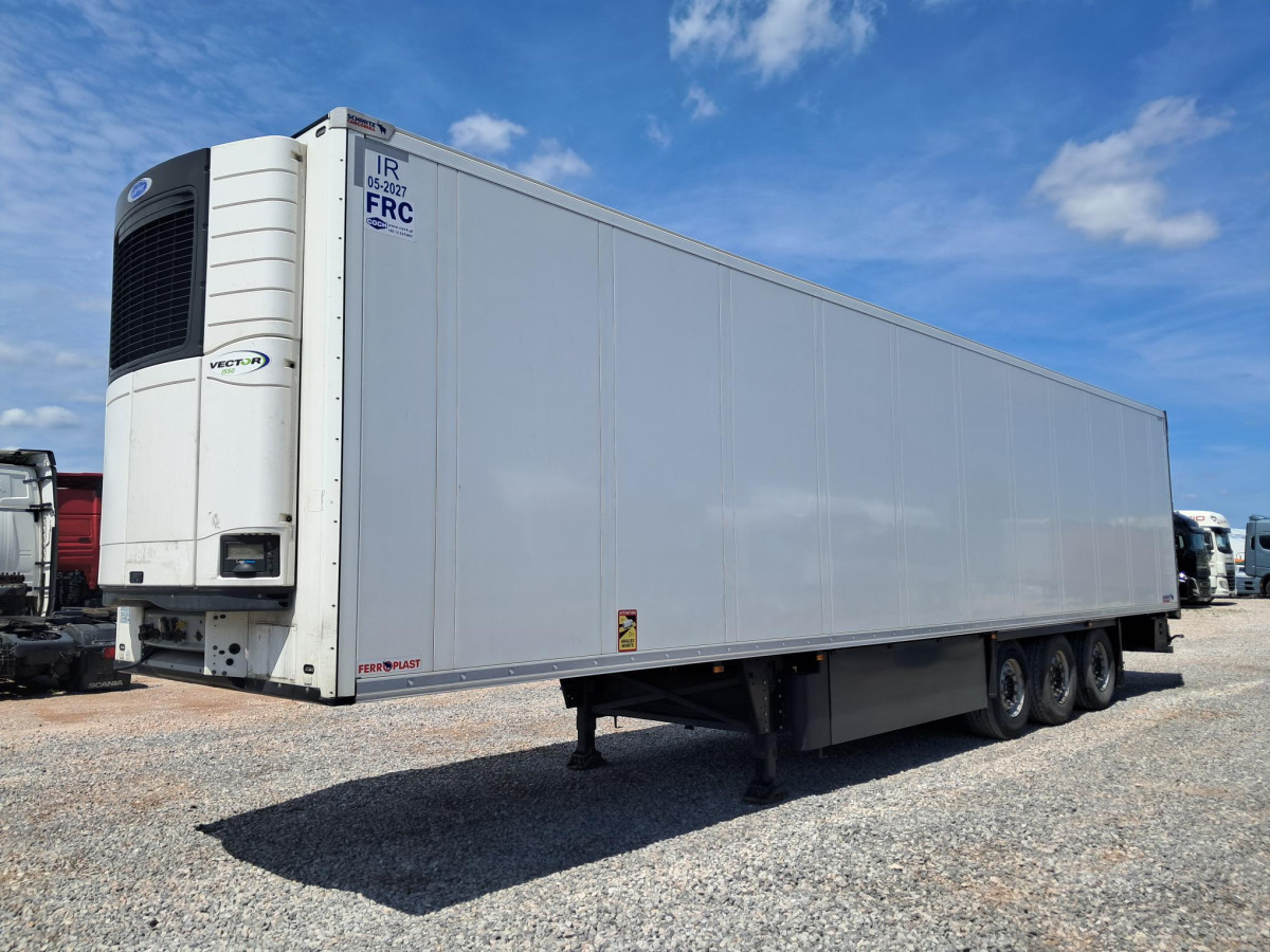 SCHMITZ CARGOBULL SKO 24/L-13.4 FP COOL V7 CHŁODNIA - Ρυμούλκα ψυγείο: φωτογραφία 2 SCHMITZ CARGOBULL SKO 24/L-13.4 FP COOL V7 CHŁODNIA - Ρυμούλκα ψυγείο: φωτογραφία 2
