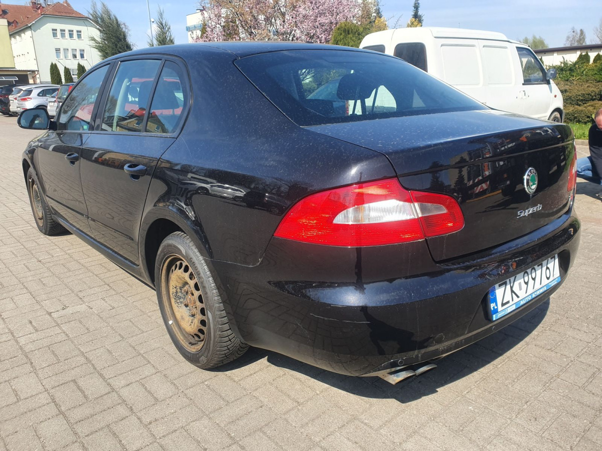 SKODA SUPERB SEDAN - Λιμουζίνα/ Sedan: φωτογραφία 3 SKODA SUPERB SEDAN - Λιμουζίνα/ Sedan: φωτογραφία 3