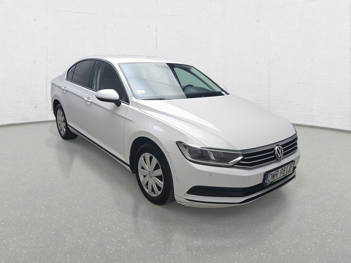 VOLKSWAGEN PASSAT SEDAN - Λιμουζίνα/ Sedan: φωτογραφία 1 VOLKSWAGEN PASSAT SEDAN - Λιμουζίνα/ Sedan: φωτογραφία 1